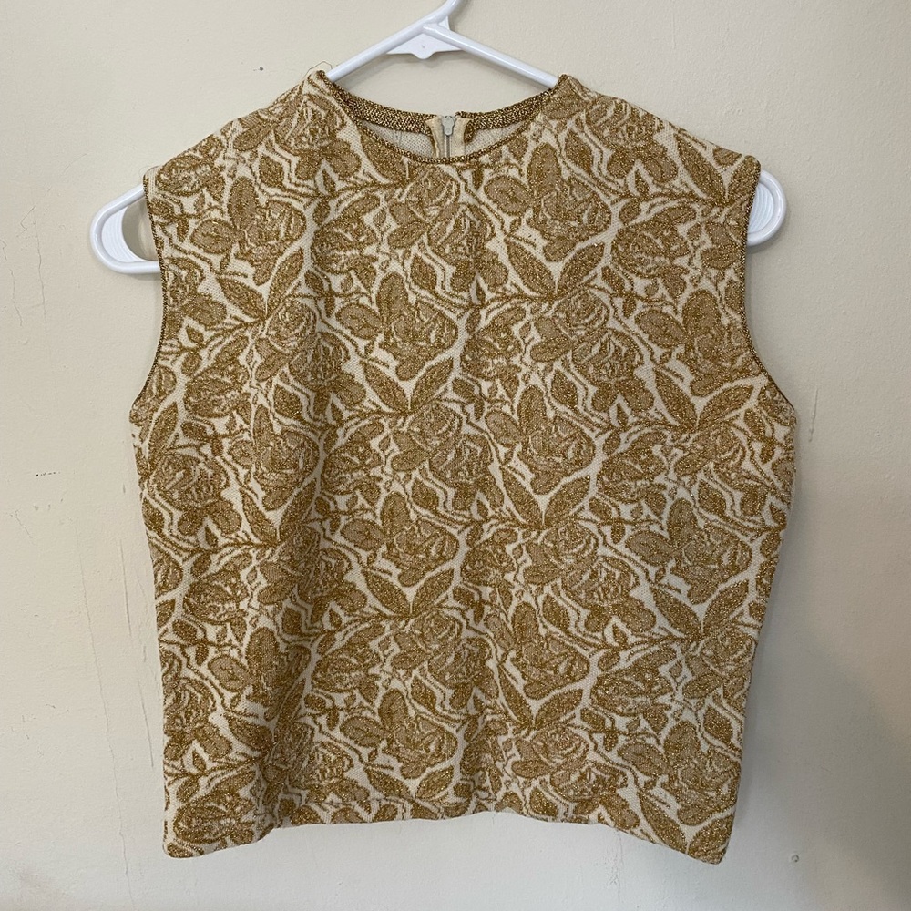 Sleeveless Floral Jacquard Crop Top in Gold and Cream